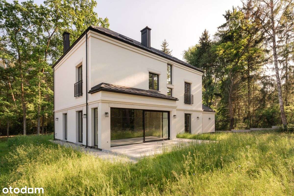 Elegancka willa w sercu sosnowego lasu-6