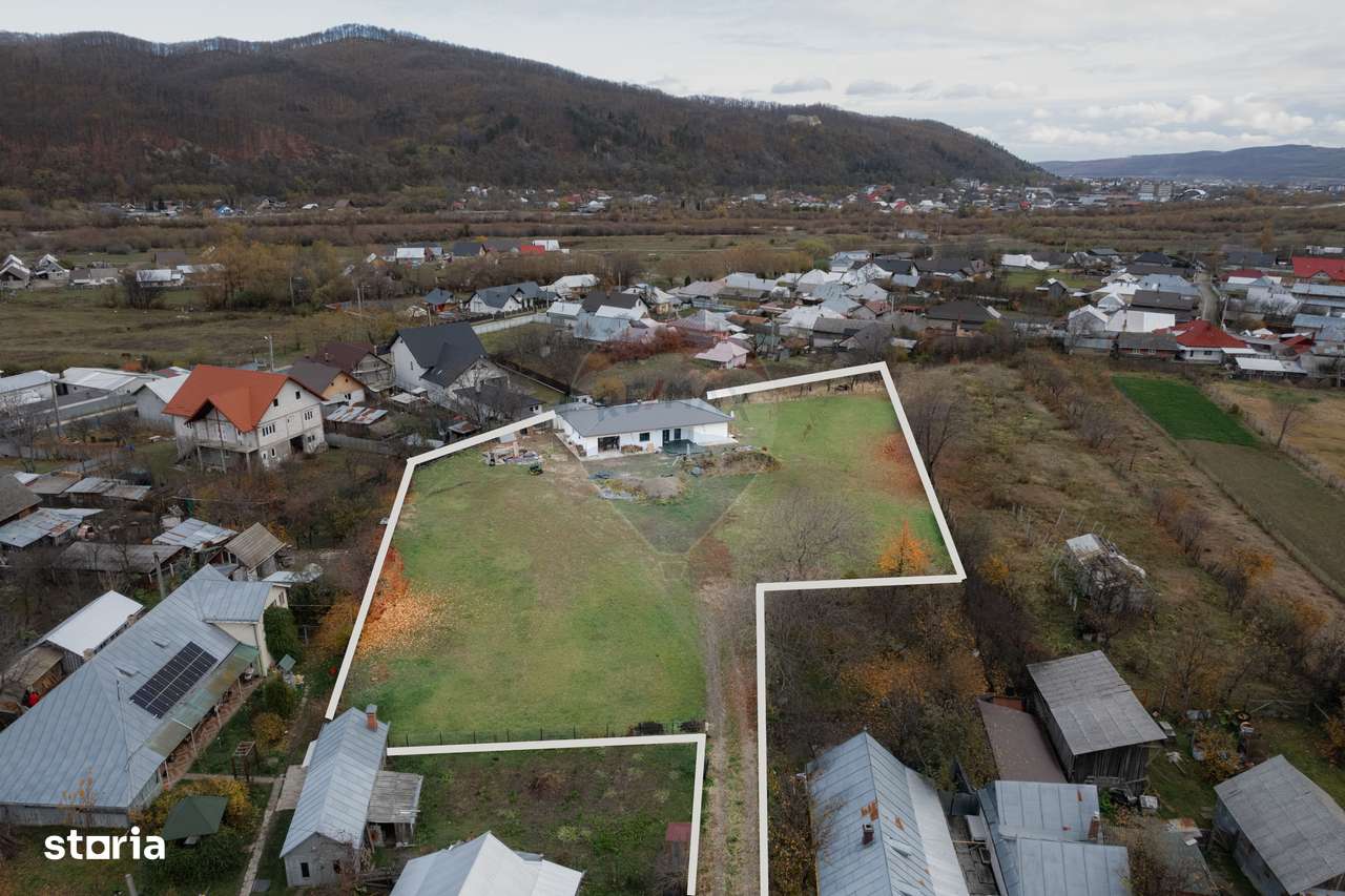 Casă / Vilă cu 5 camere de vânzare-14