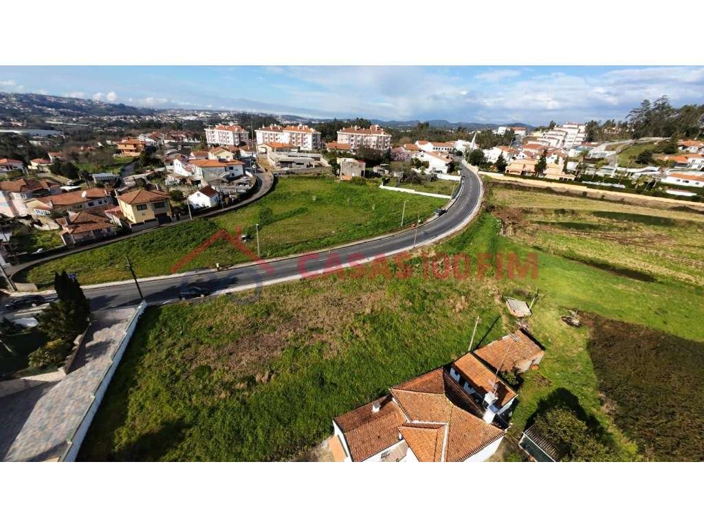 Terreno Santiago Riba-UL, Oliveira de Azeméis - Grande imagem: 5/5