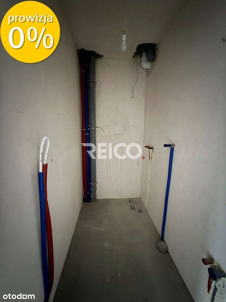 połowa bliźniaka, wysoki standard, 4 sypialnie-12