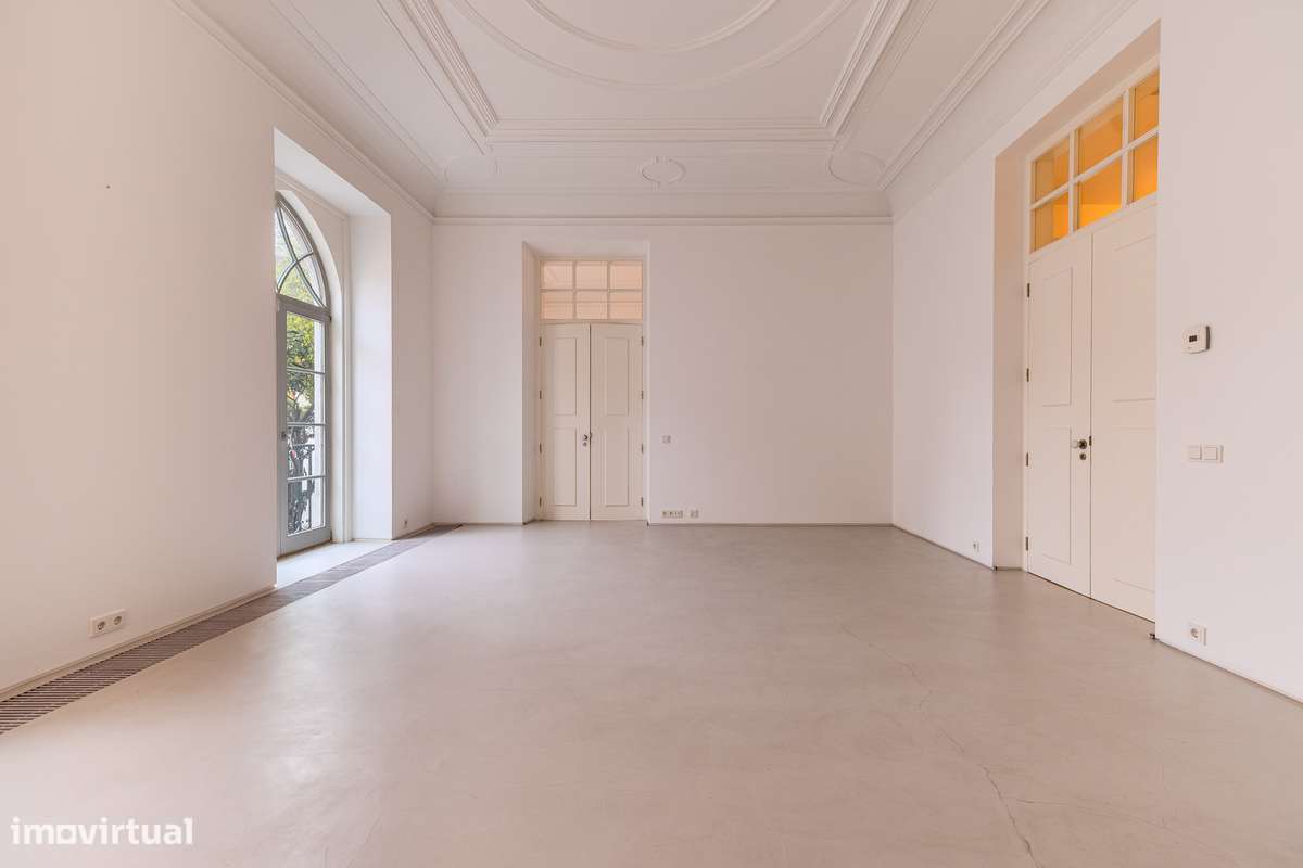 Moradia geminada à venda no Largo do Contador Mor, 4 - Grande imagem: 4/45