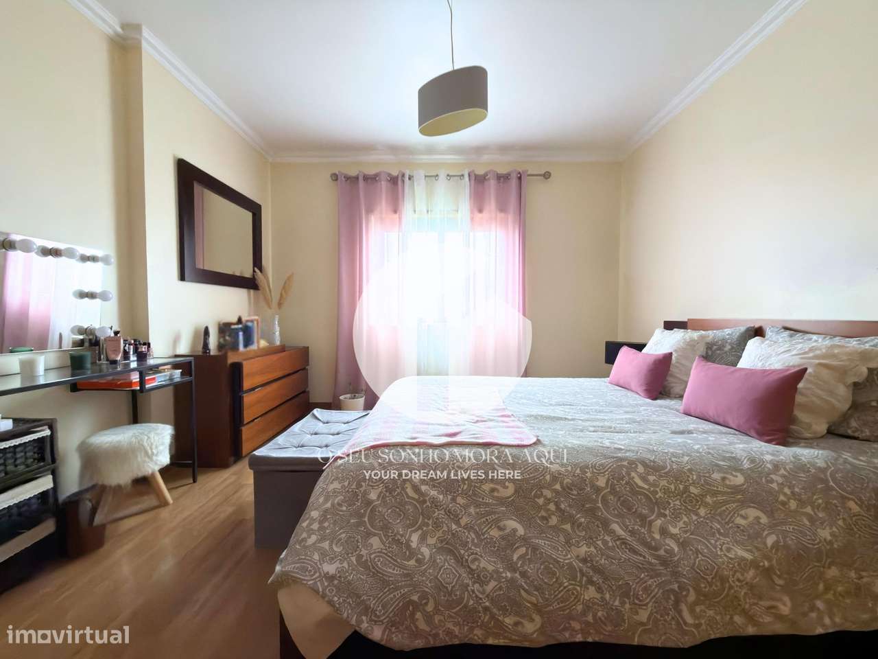 Apartamento T2 com Garagem em BOX e Elevador em FARO-14