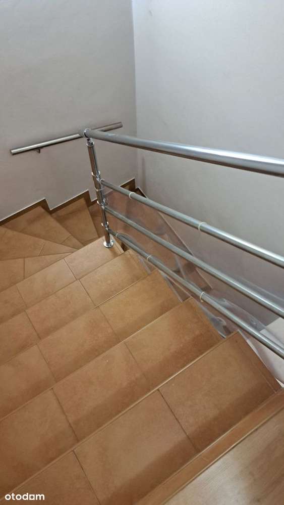 Do sprzedaży bardzo ładny bliźniak w cichej uliczc-14