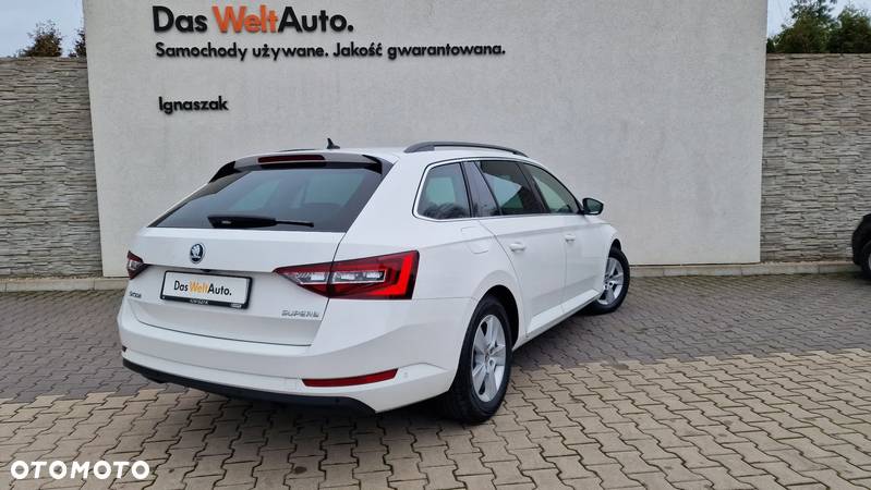 Skoda Superb 2.0 TDI Ambition DSG - 7