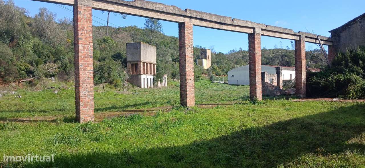 Grande área em Sabacheira, Tomar junto à Estação de Fátima com ca - Grande imagem: 4/23