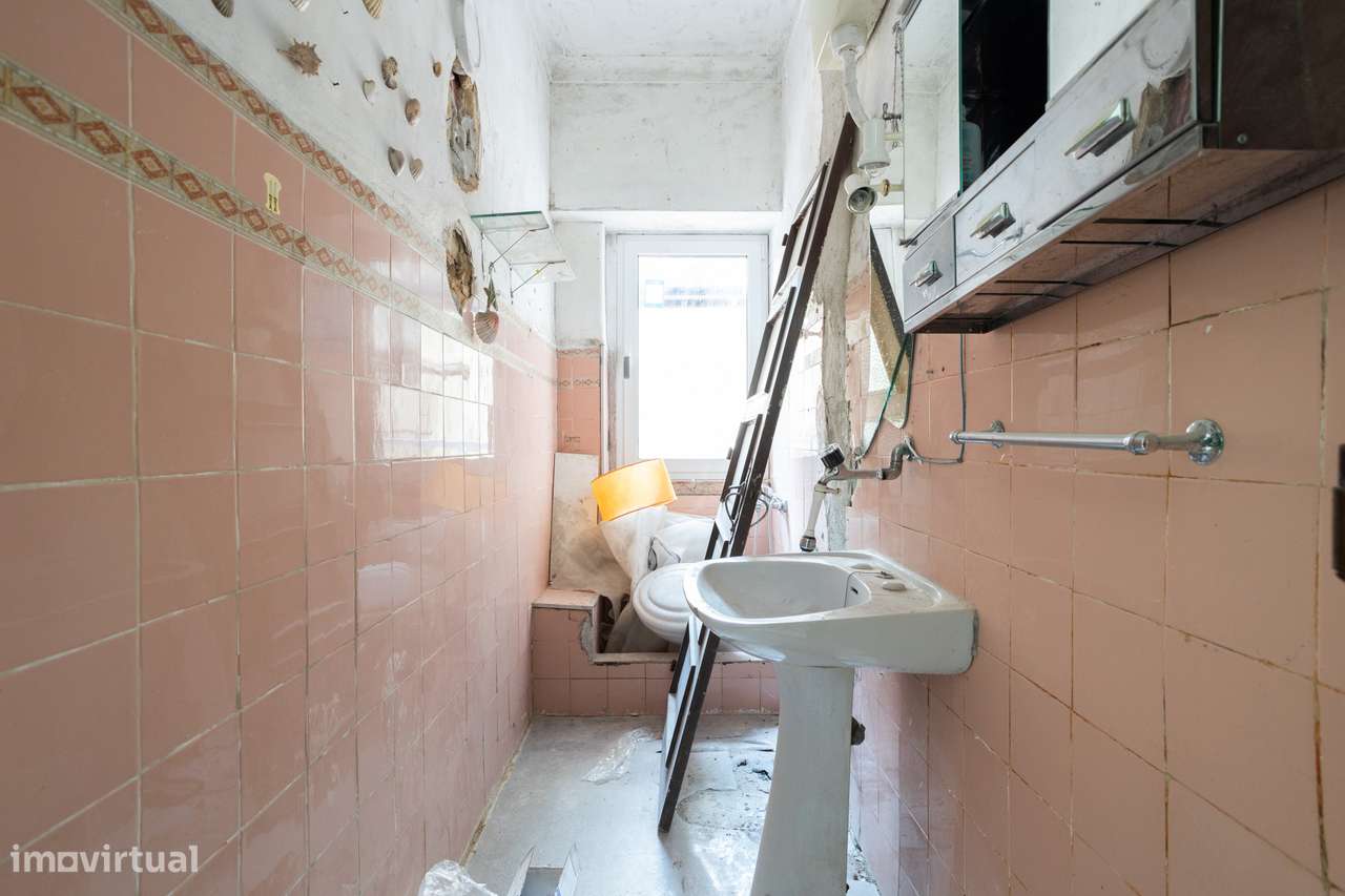 Apartamento T0 nas Amoreiras com Espetacular Terraço de 75m² - Grande imagem: 4/26