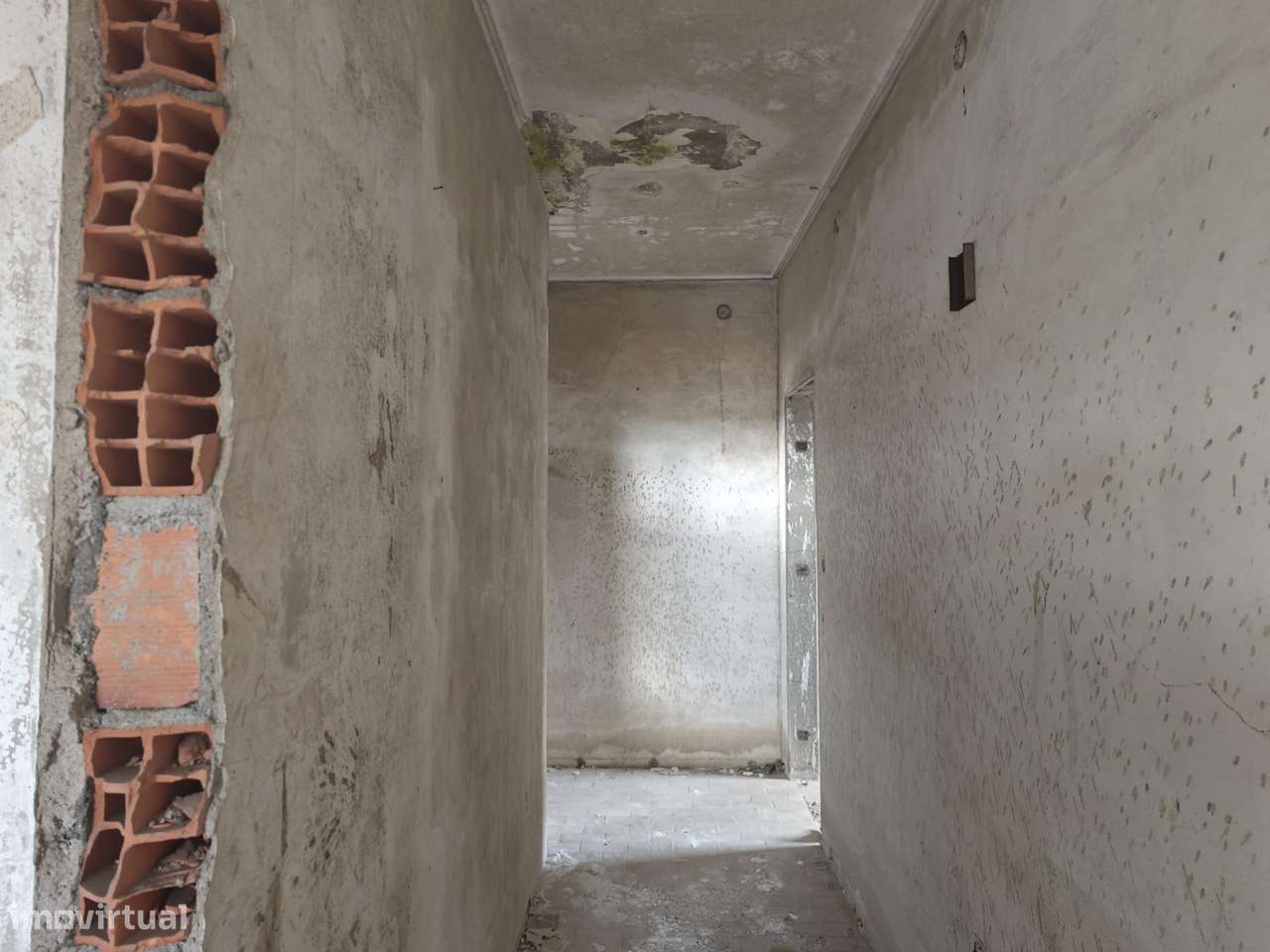 Edifício Inacabado com Enorme Potencial de Rentabilização-40