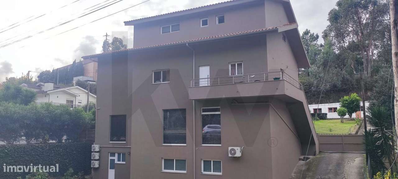 Prédio Misto com 4 frações-11