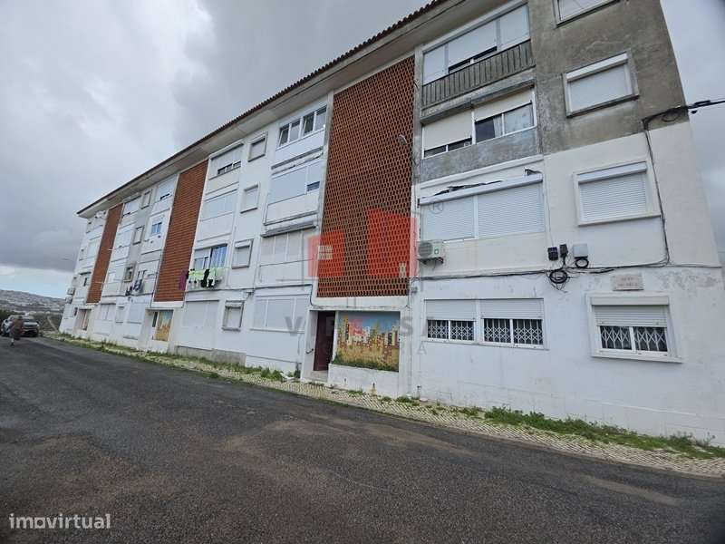 Apartamento T2 Remodelado-9