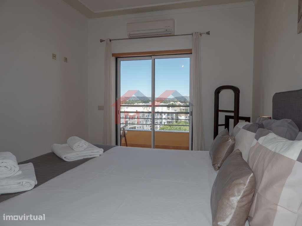 Apartamento T4 dúplex com vista mar, piscina e garagem, perto da pr...-15