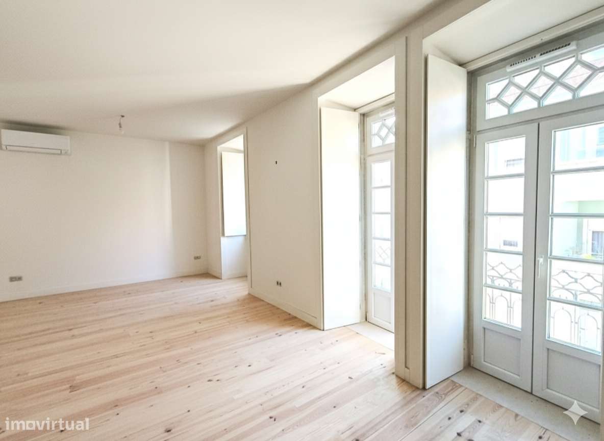Apartamento T2 | Prédio de Charme Reabilitado | Arroios – Lisboa - Grande imagem: 3/19