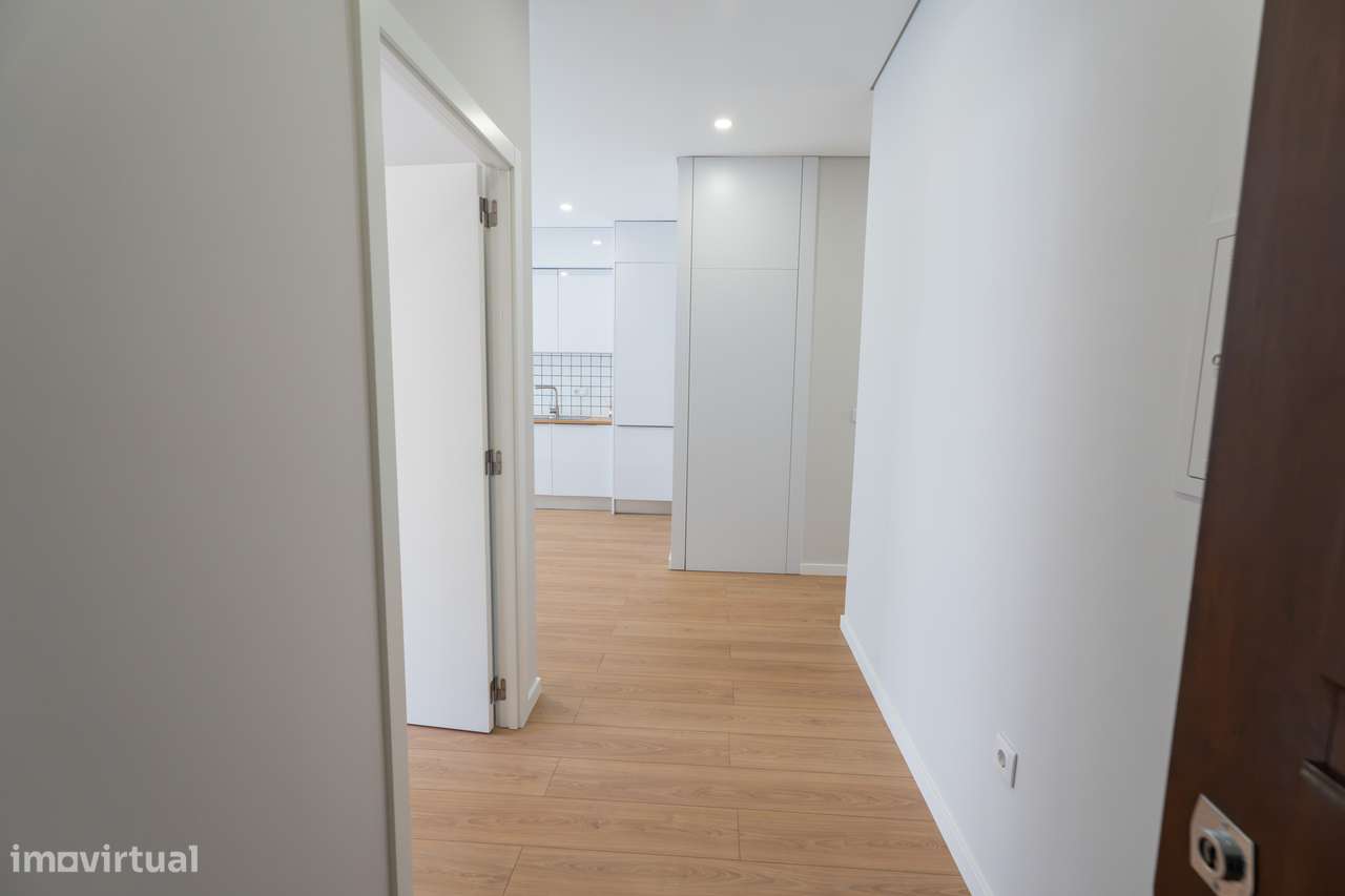 Apartamento T2 Renovado no Centro de Estarreja-6