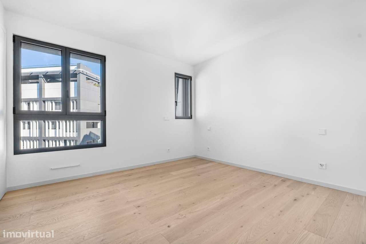 Apartamento T4 com piscina, Parque das Nações, Lisboa-33