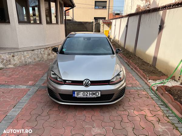 Volkswagen Golf 2.0 TSI BMT DSG GTI - 2