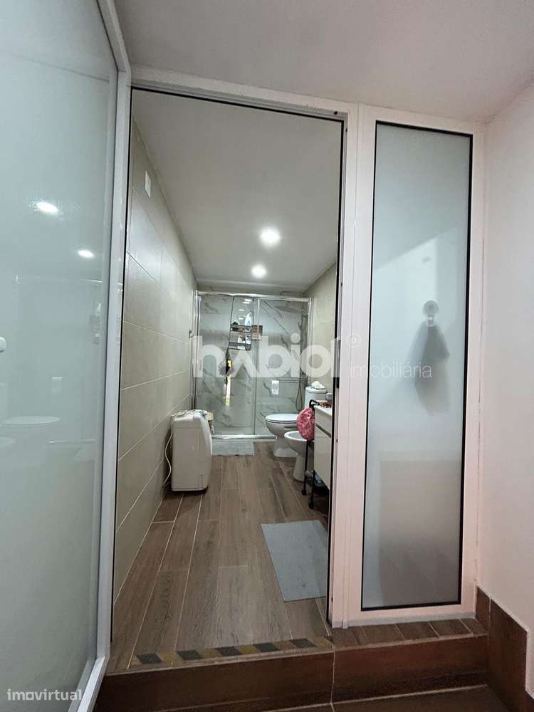 Moradia com 3 Habitações de utilização independente-15