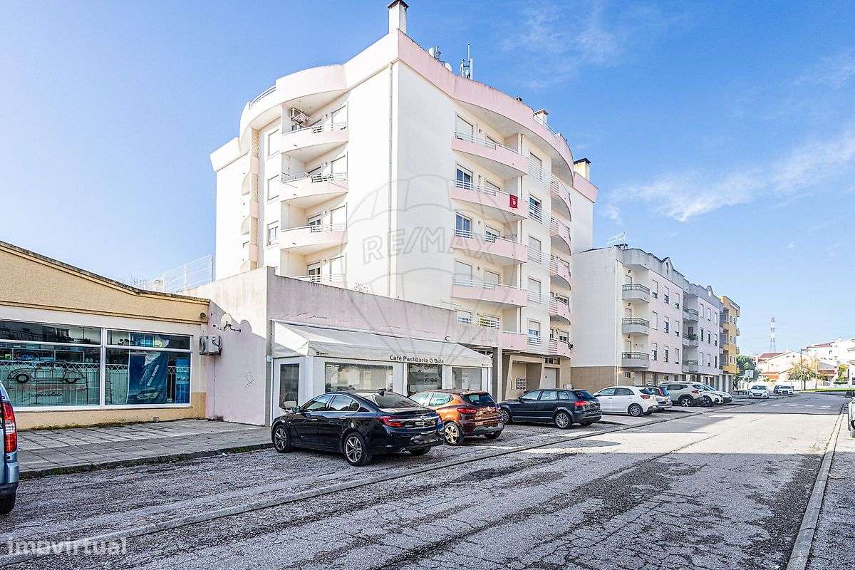 Apartamento T1 para venda - Grande imagem: 2/50