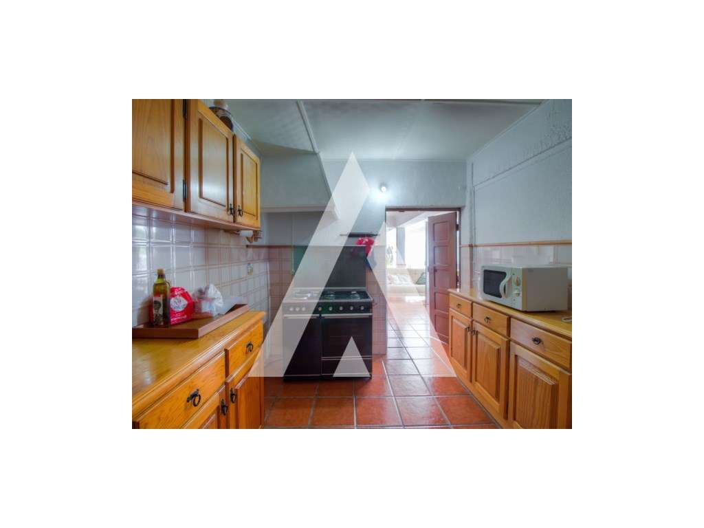 Moradia T6, Isolada, na zona de Oiã-41