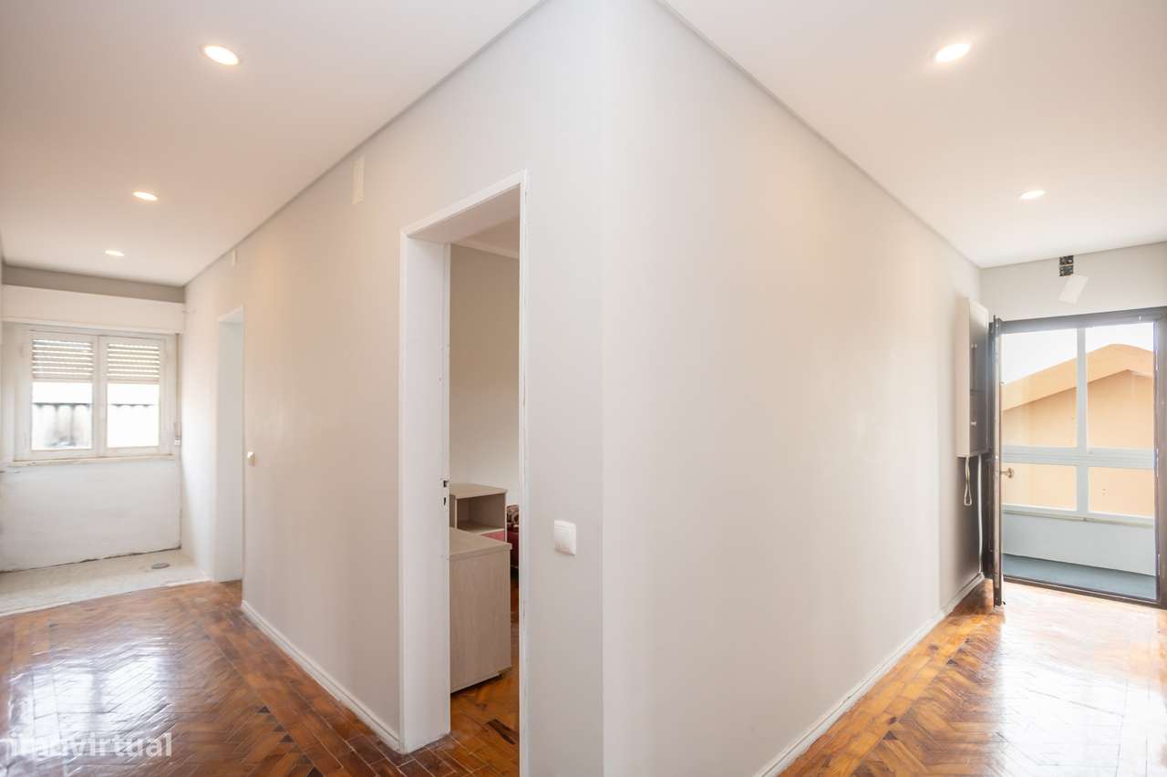 Moradia T5 com 223 m², Box e Sótão na Quinta da Peça, em Loures-29