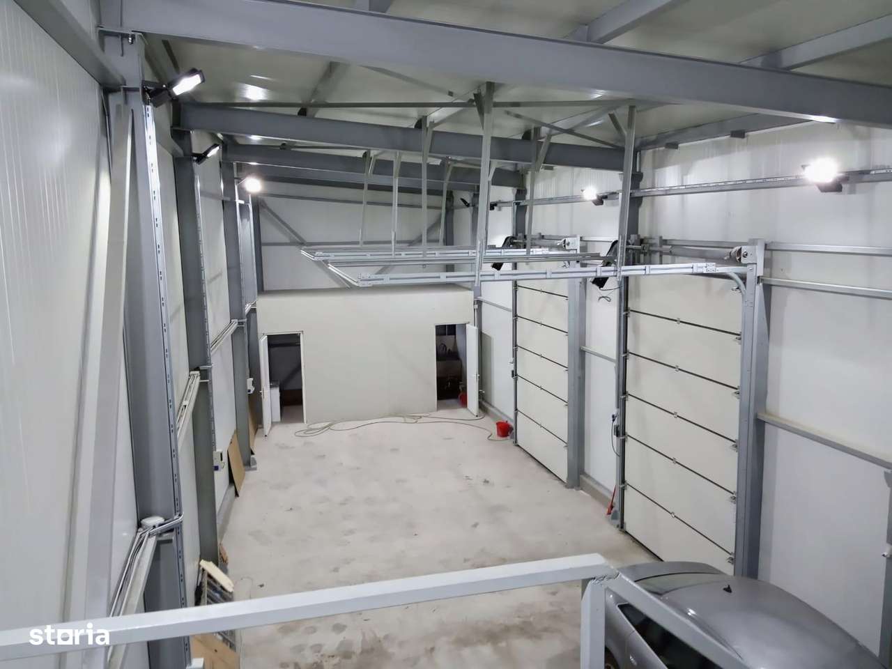 Inchiriere - Hala 200 mp - Strada Unirii, Galati, langa Shopping City - Imagine principală: 4/9