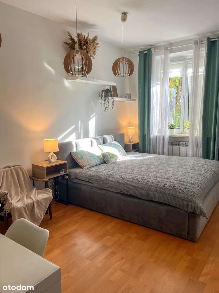 Na sprzedaż - 3 niezależne pokoje, piwnica i parking!