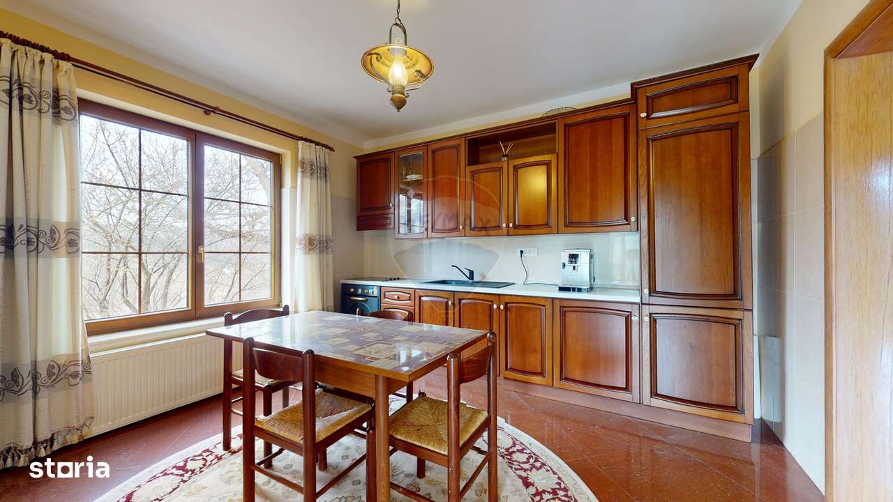 Casă de vânzare Bran Sohodol teren  intravilan 10.331 mp două locuințe-5