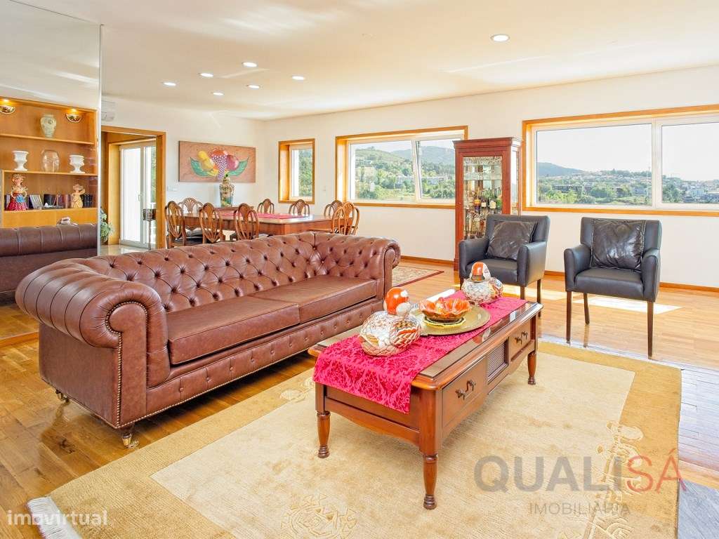 Moradia T5 com piscina, jardim e pomar e com vistas panorâmicas em ...-14