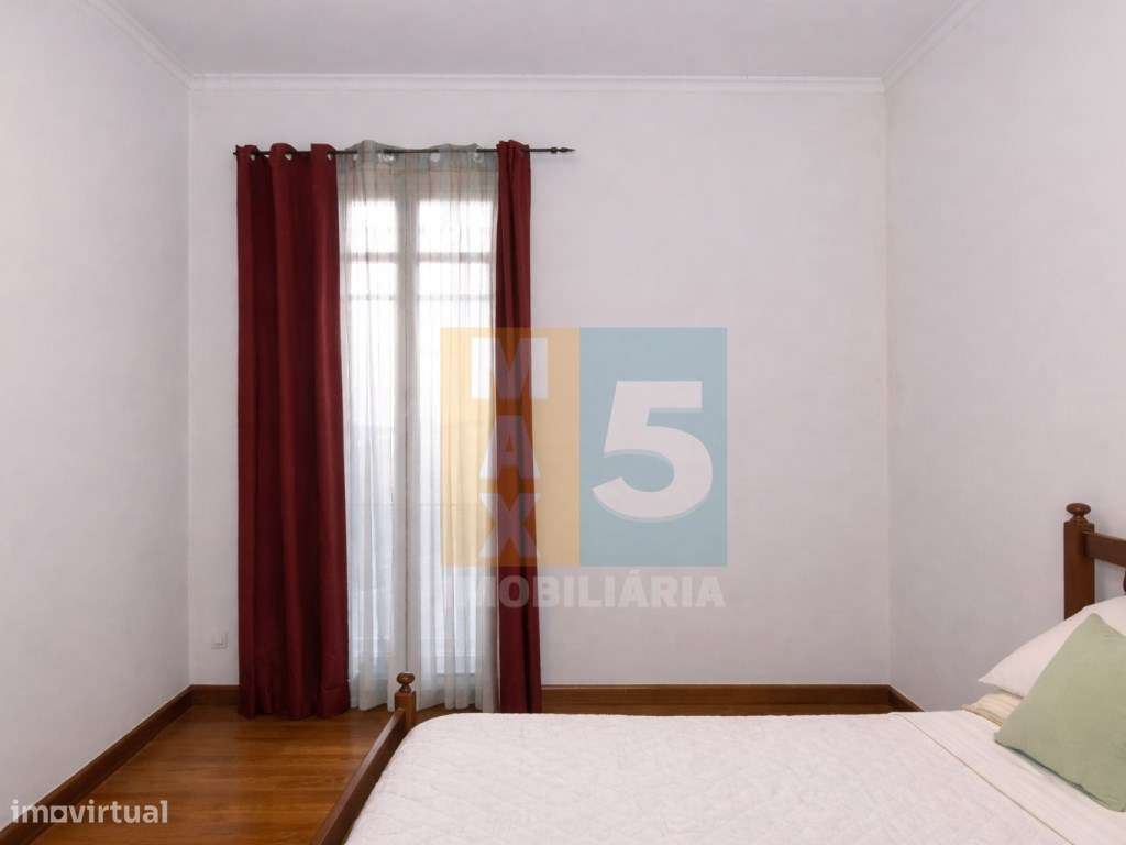 T2+1 com logradouro a 5 min a pé da Universidade Nova - Lisboa-11