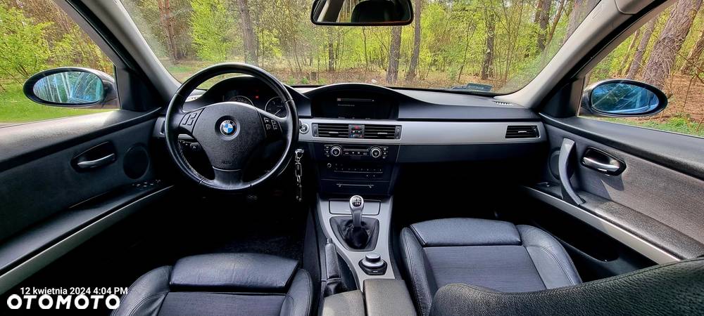 BMW Seria 3 325d - 7