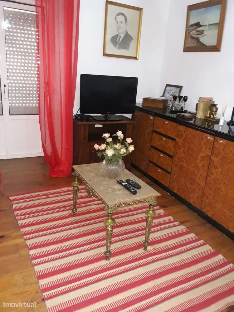 Apartamento T2 com varanda em Arroios, Lisboa - Grande imagem: 2/9