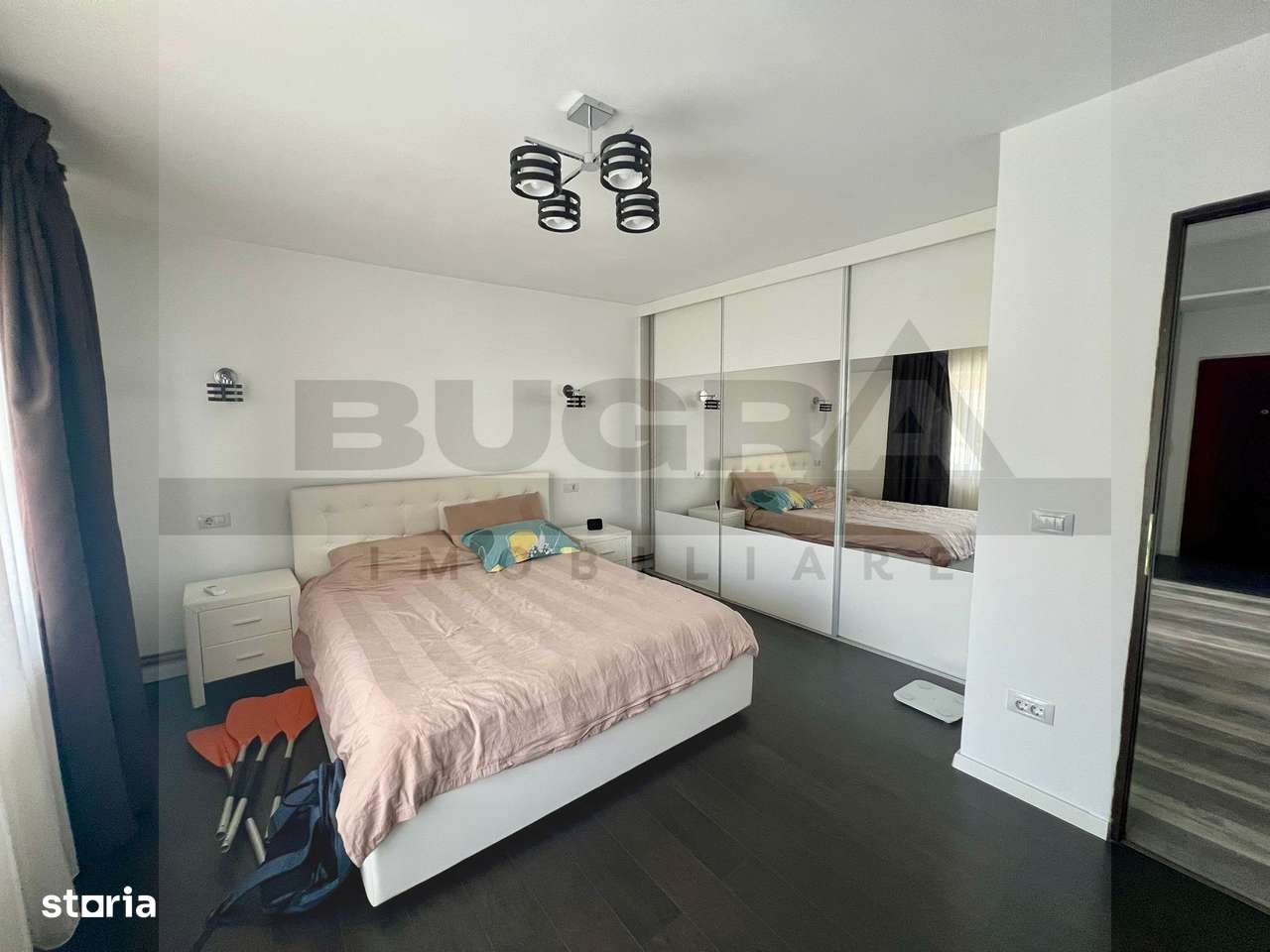 Apartament de 3 camere, modern, 60mp, zona strazii Bucuresti - Imagine principală: 3/7