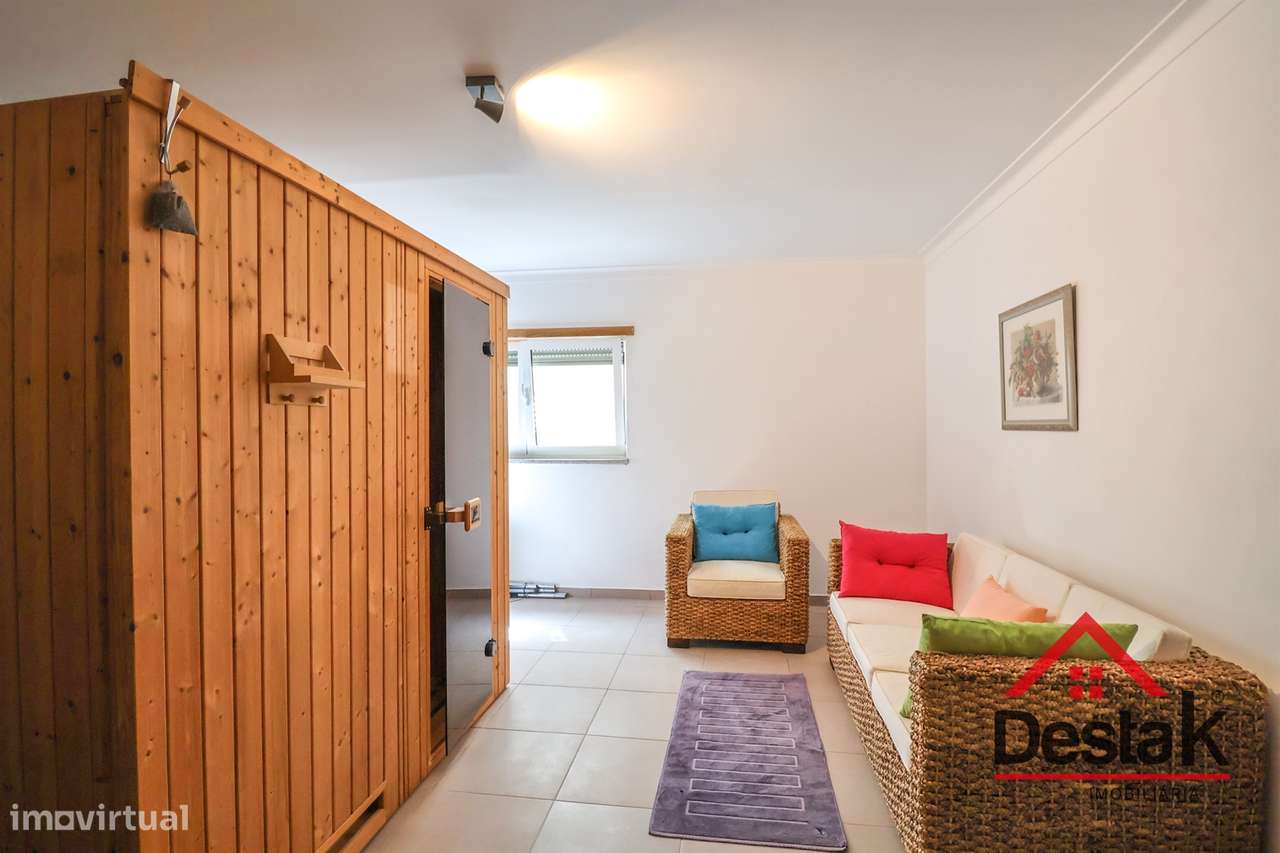 Fantástica Moradia isolada V4 em Lordosa, Viseu-42