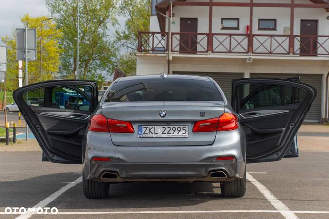 BMW Seria 5 540i xDrive - 29