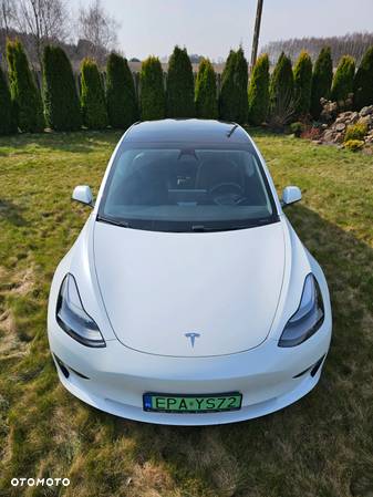 Tesla Model 3 Langstreckenbatterie Allradantrieb Dual Motor - 8