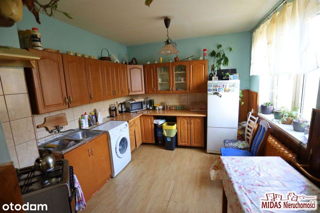 Dom do remontu na ładnej działce-10