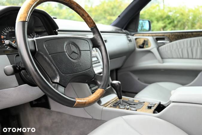 Mercedes-Benz Klasa E 420 Avantgarde - 22
