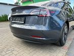 Tesla Model 3 Standard Reichweite Plus Hinterradantrieb - 28
