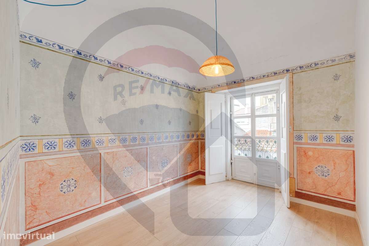 Moradia T3 Renovada no Centro Histórico de Évora – Charme Único-25