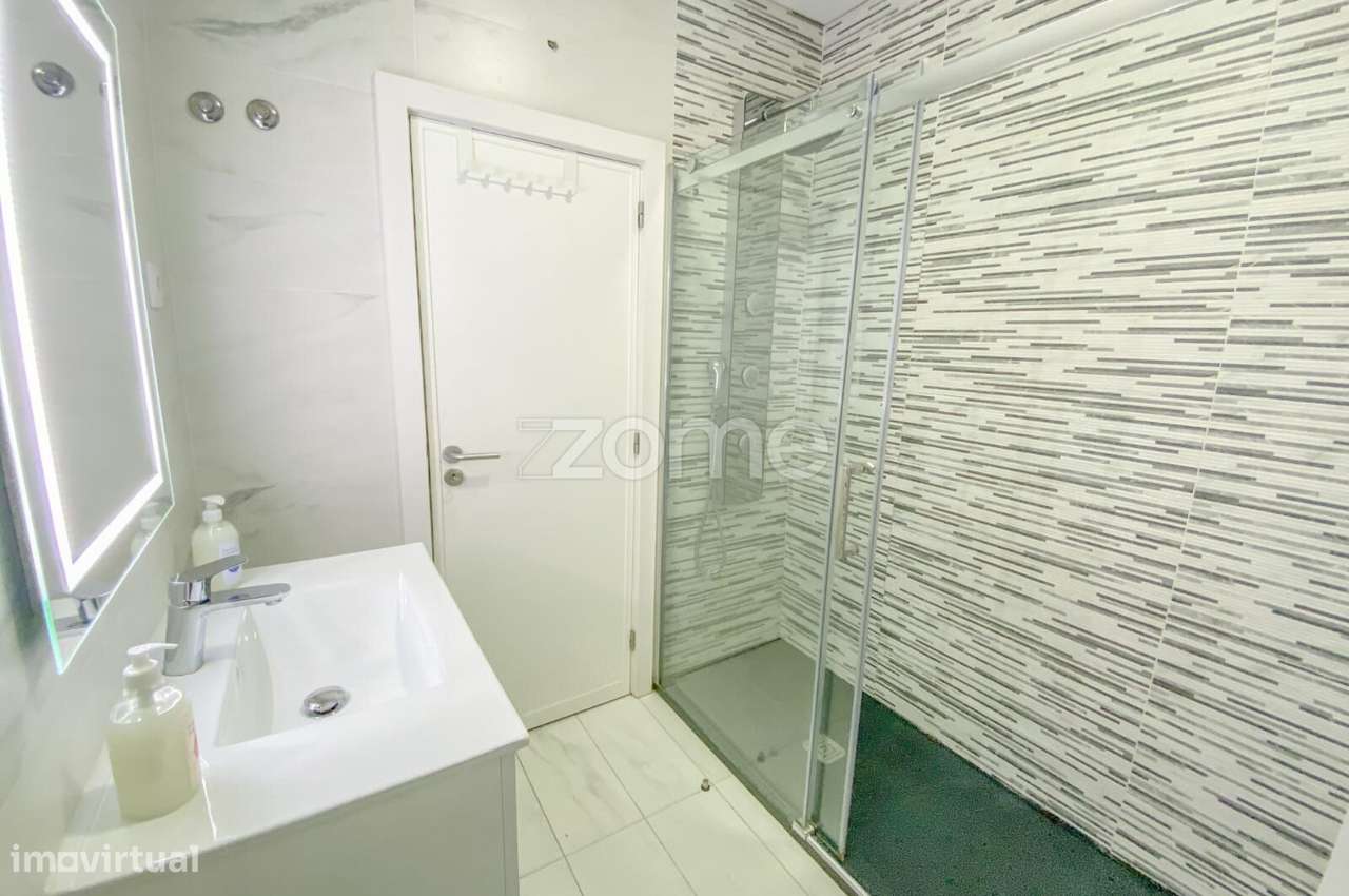 Apartamento luminoso T2+1 com varanda na Avenida Rodrigues de Freitas-28