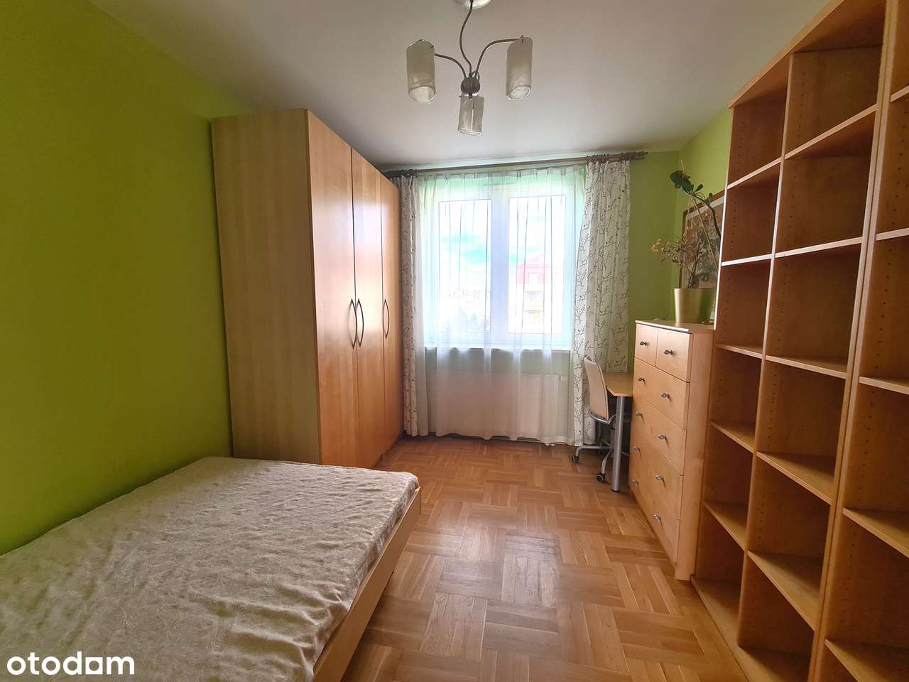 Bronowice - widokowe z balkonem i komórką lokatorską. Teren ogrodzony-2