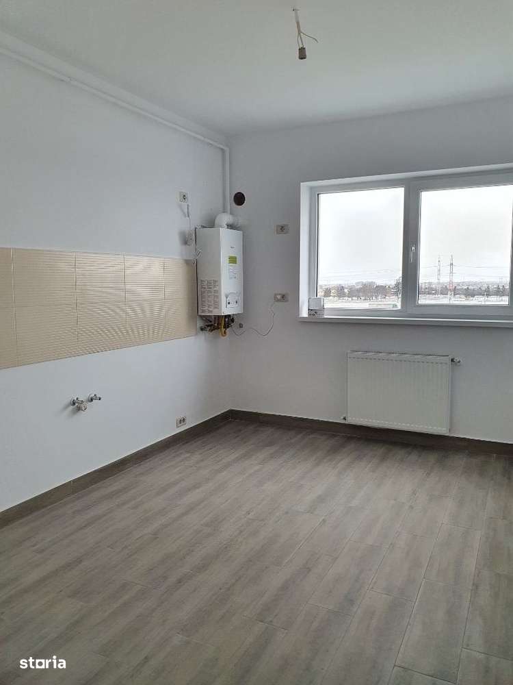 Garsoniera, 38.5 mp + 8 mp balcon, bloc nou Brasov, aprilie 2027-3