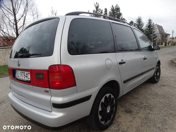 Volkswagen Sharan 1.9 TDI Basis - 5