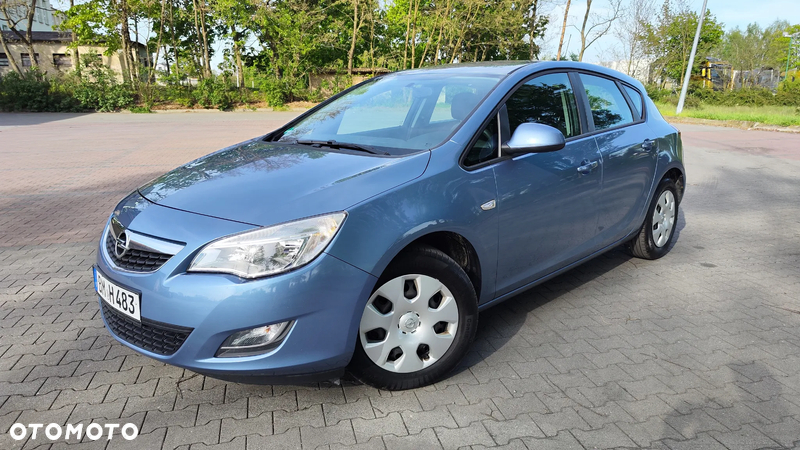 Opel Astra 1.4 ECOFLEX Selection - 2