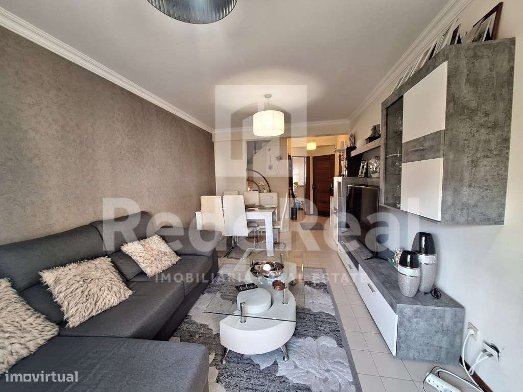 T3 Duplex Renovado no 2º Andar (Sem Elevador) - Pronto a Habitar - Grande imagem: 5/19