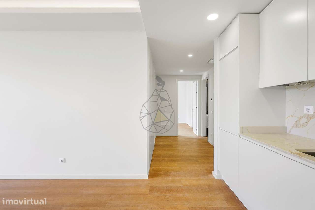 Apartamento com 2 quartos ,Piscina e lugar de estacionamento em Alvor-10