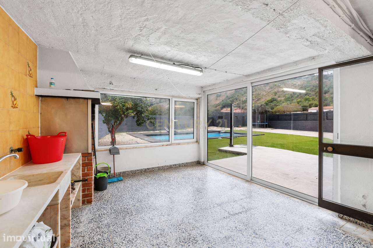 MORADIA Isolada com entradas Independentes.-23