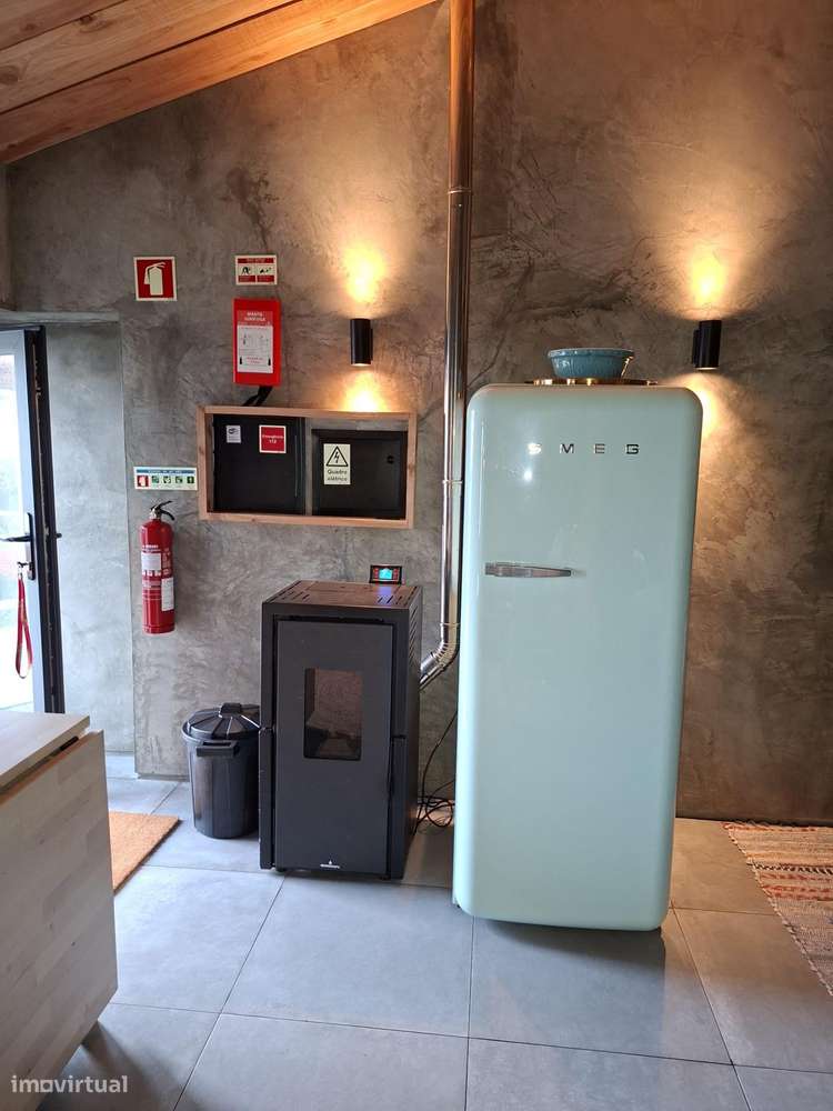 Moradia em S.Roque do Pico com 2 apartamentos de luxo-28