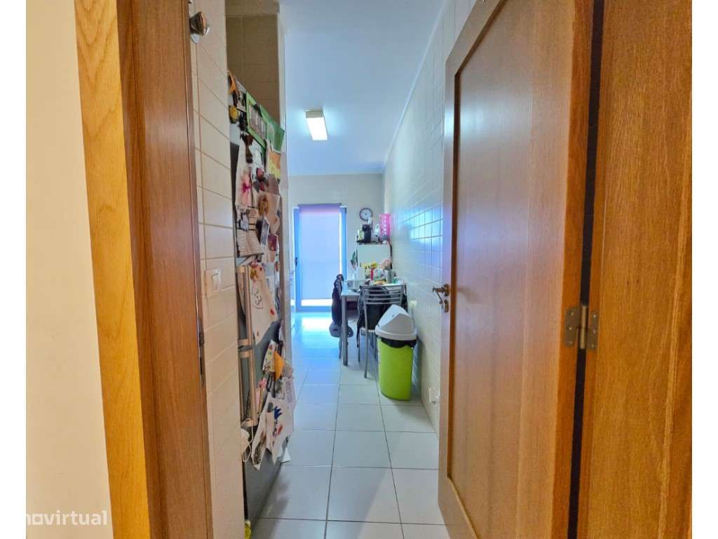 Apartamento T3 com estacionamento - Grande imagem: 4/20