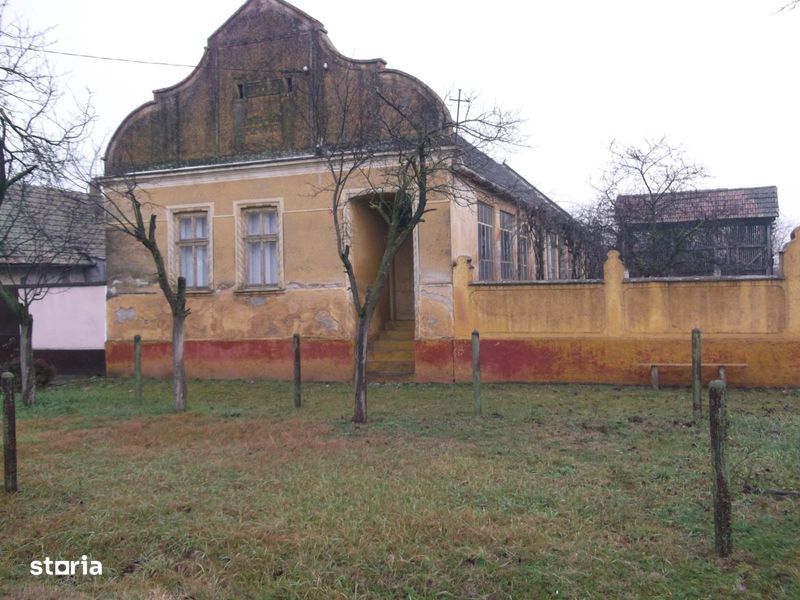 Vand casa in Secusigiu