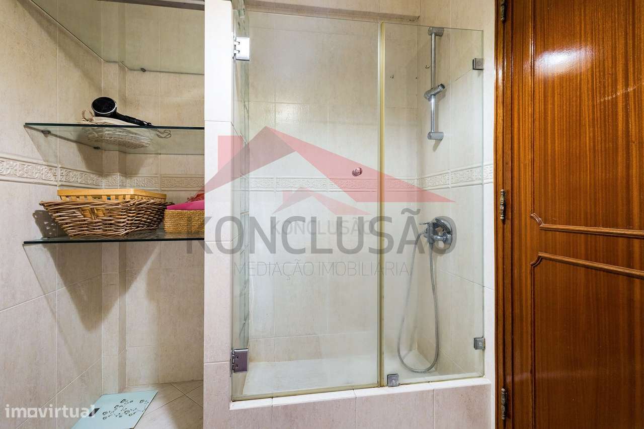 "Excelente T2 com Áreas Generosas em Odivelas"-18