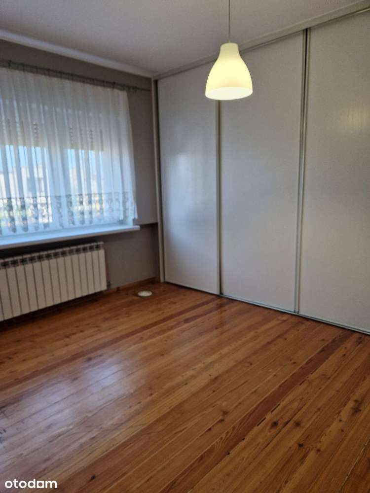 DOM W ATRAKCYJNEJ CENIE NA SPRZEDAŻ.-16